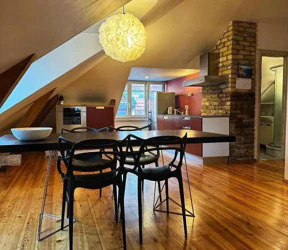 Hostel Amber Private *